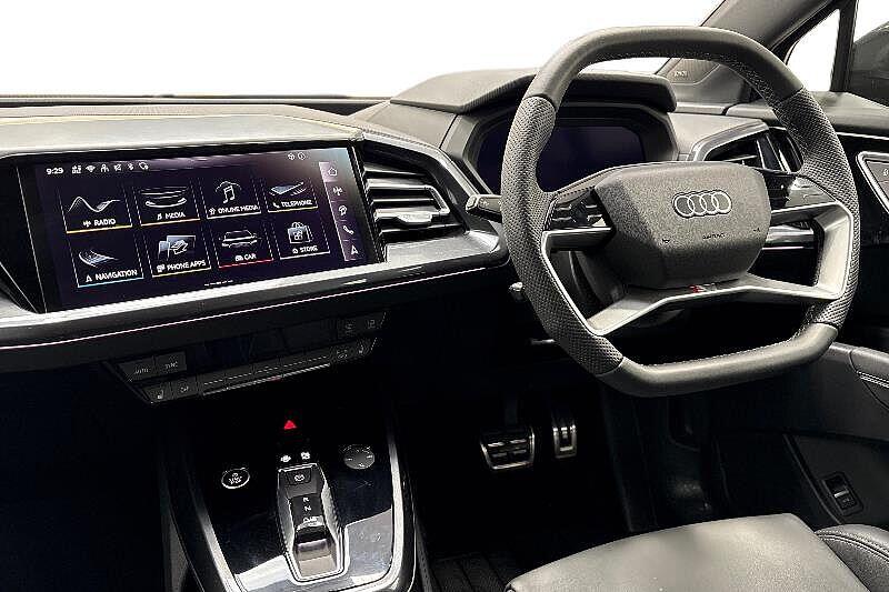 Used Audi Q4 e-tron 2025 for sale - 76171140: Photo 2