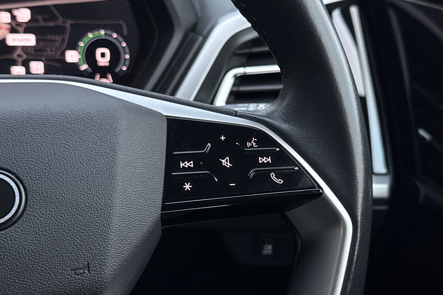 Used Audi Q4 e-tron 2024 for sale - 77383061: Photo 40