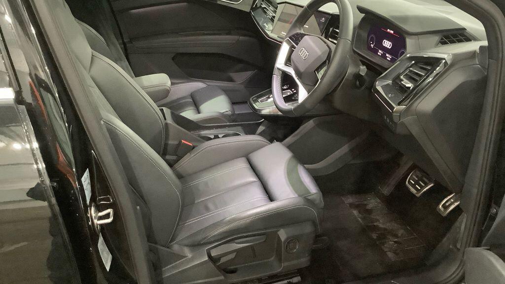 Used Audi Q4 e-tron 2024 for sale - 77535418: Photo 9