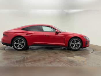 Used Audi e-tron GT 2023 for sale - 76274605: Photo 4