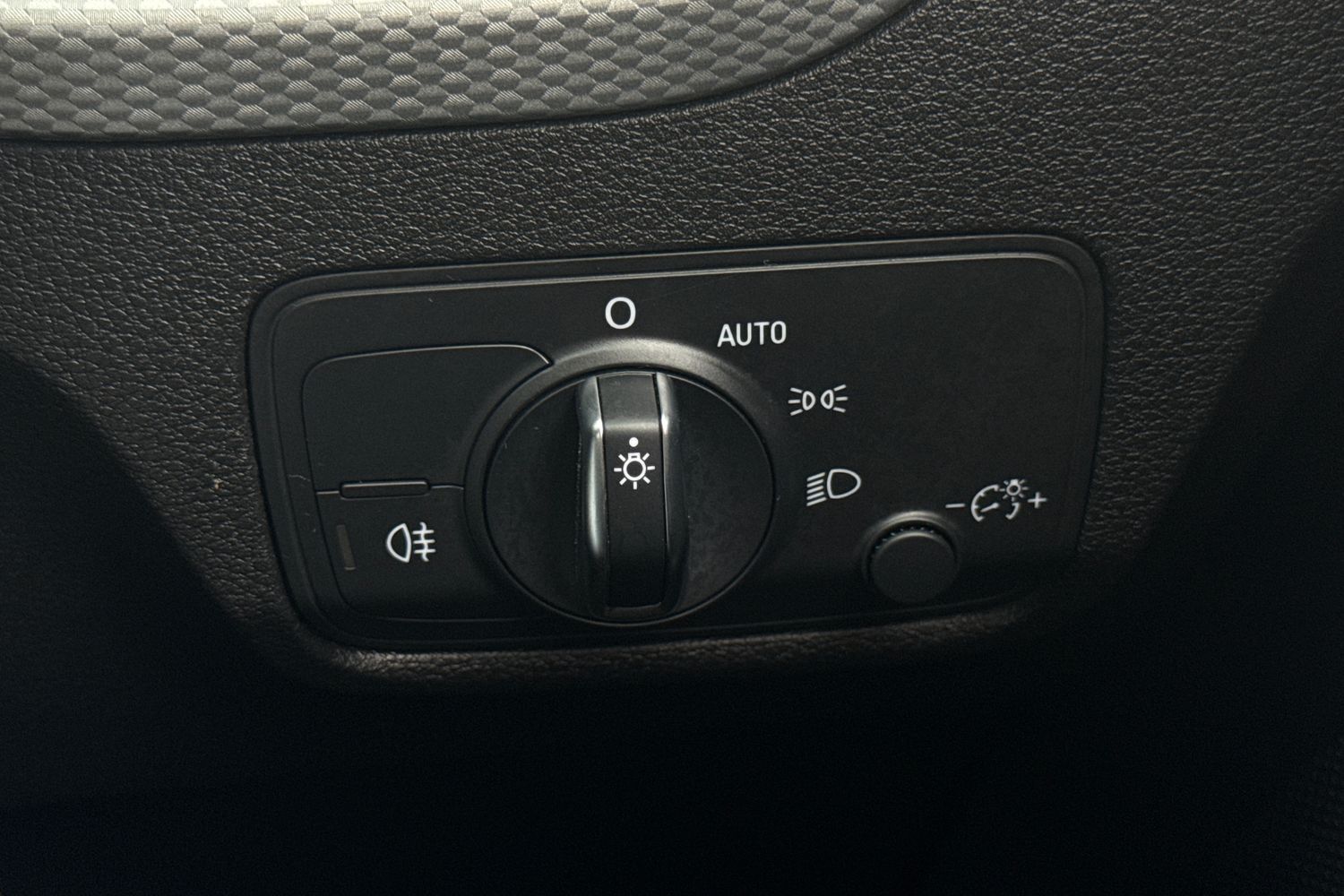 Used Audi Q2 2023 for sale - 77899326: Photo 53