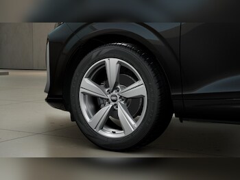 Used Audi Q3 2026 for sale - 77686944: Photo