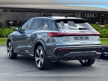 Used Audi Q5 2025 for sale - 75582579: Photo