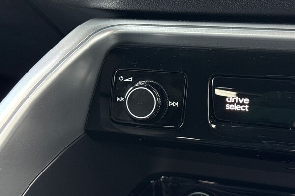 Used Audi Q5 2025 for sale - 75582579: Photo 47