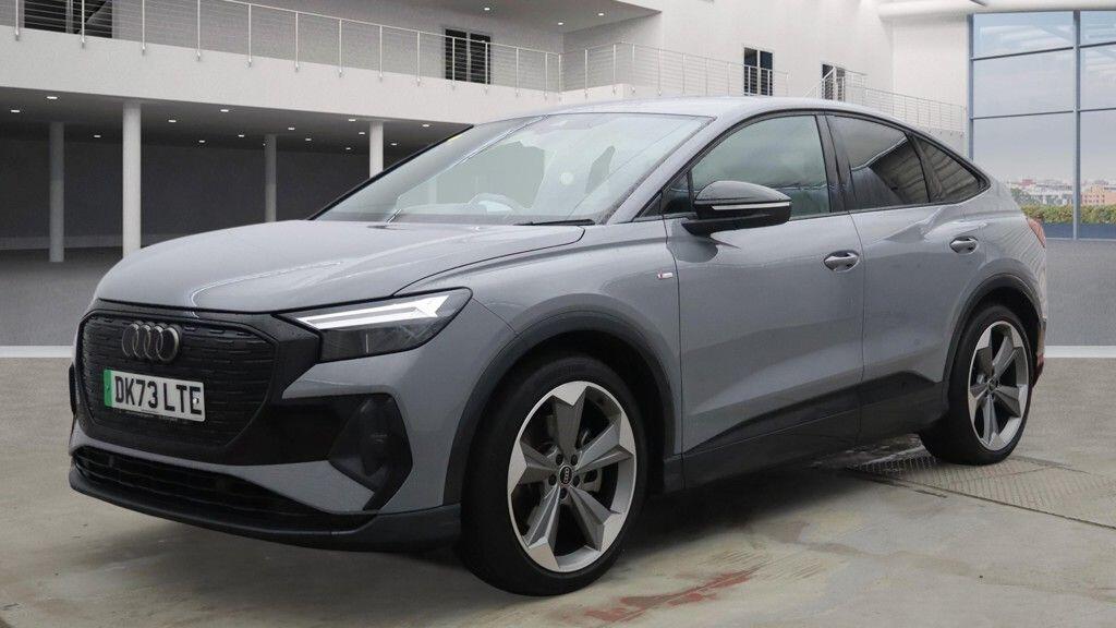 Used Audi Q4 e-tron 2024 for sale - 77631442: Photo 2