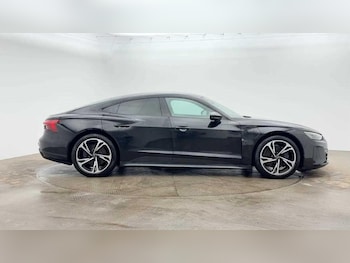 Used Audi e-tron GT 2024 for sale - 77733644: Photo