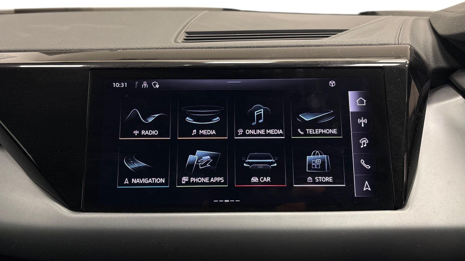 Used Audi e-tron GT 2024 for sale - 77733644: Photo 9