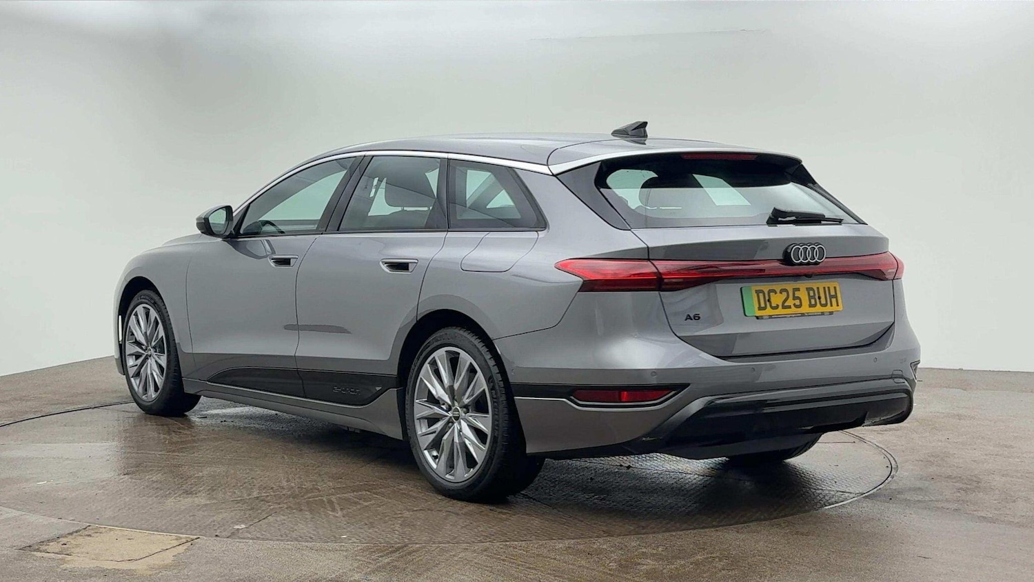 Used Audi A6 e-tron Avant 2025 for sale - 77106853: Photo 3