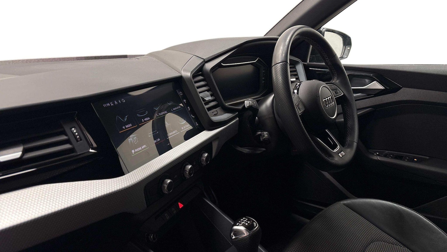 Used Audi A1 2023 for sale - 77733761: Photo 2