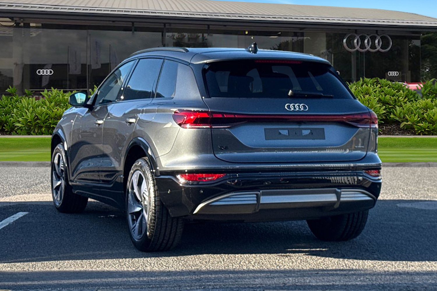 Used Audi Q6 e-tron 2026 for sale - 77211526: Photo 2