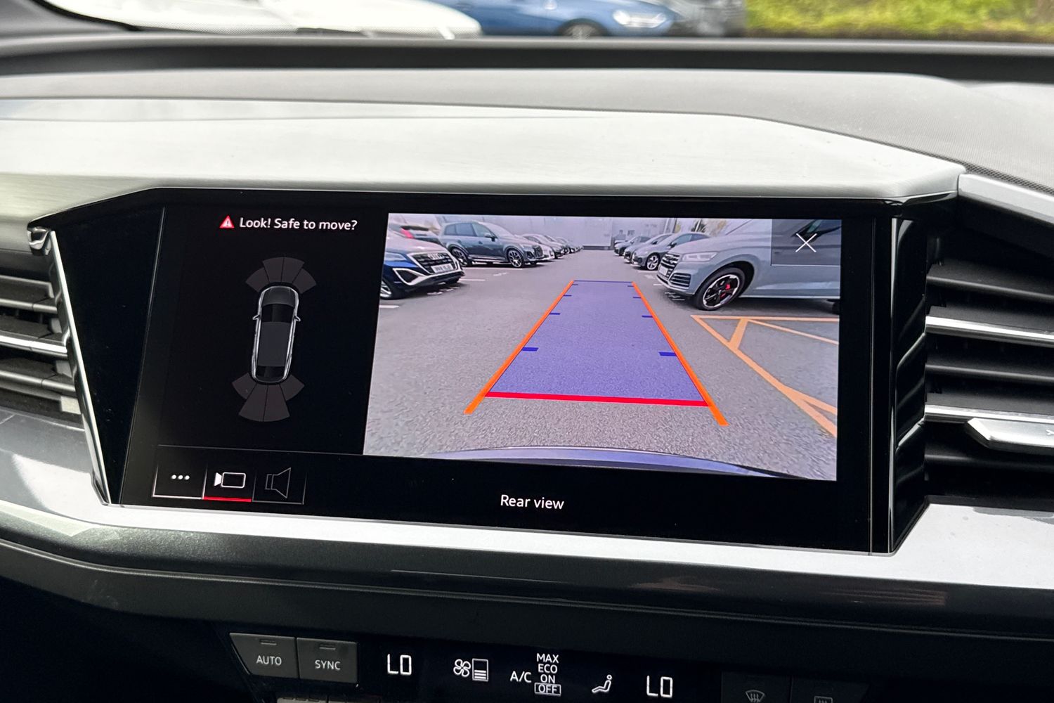 Used Audi Q4 e-tron 2024 for sale - 78189824: Photo 35