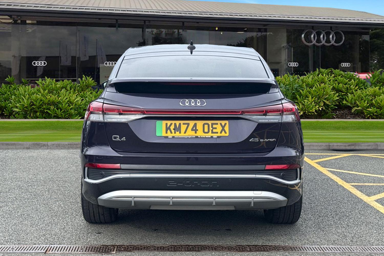 Used Audi Q4 e-tron 2024 for sale - 78189824: Photo 4