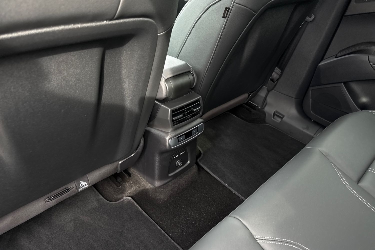 Used Audi Q4 e-tron 2024 for sale - 78189824: Photo 45