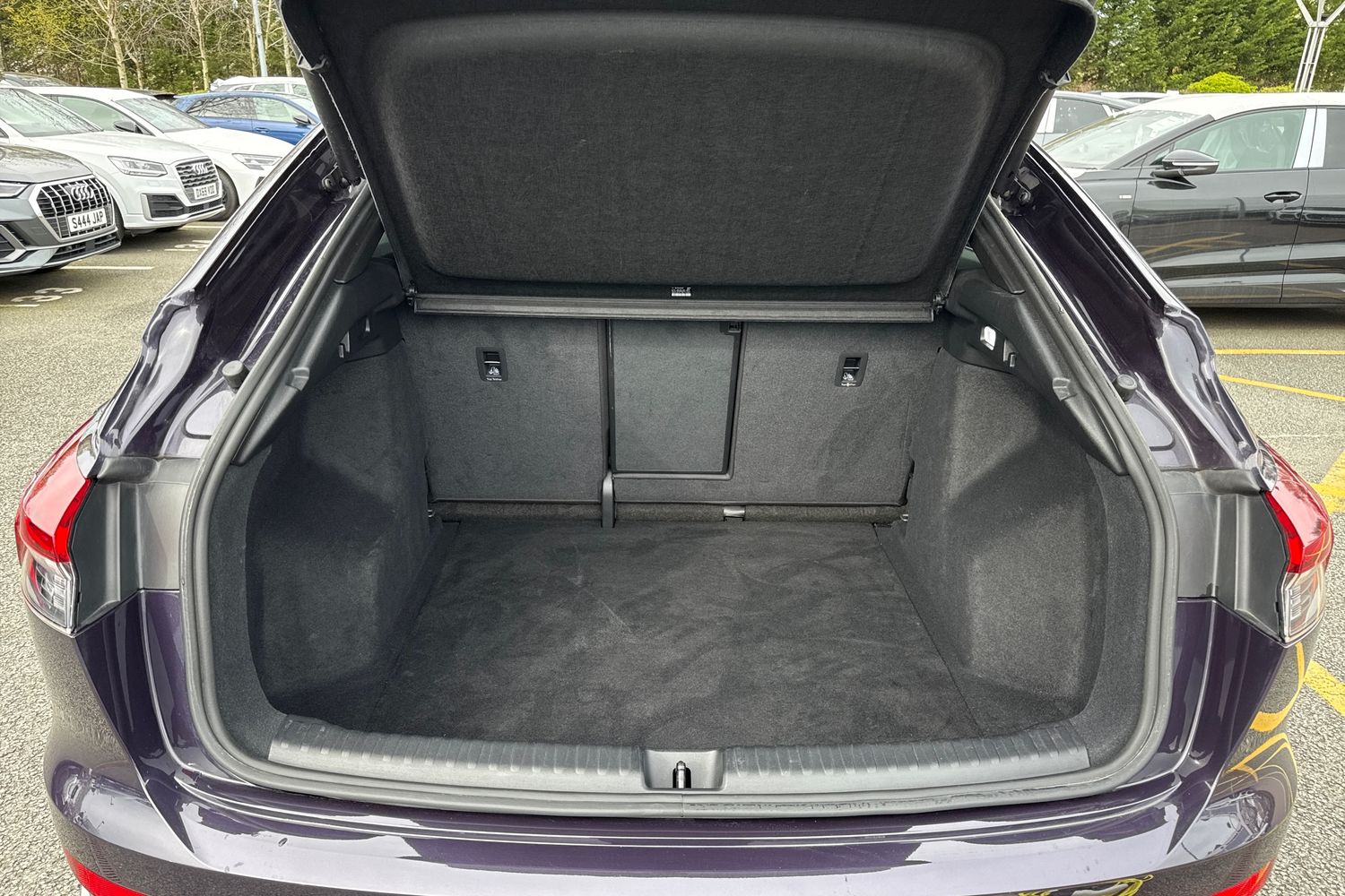 Used Audi Q4 e-tron 2024 for sale - 78189824: Photo 7