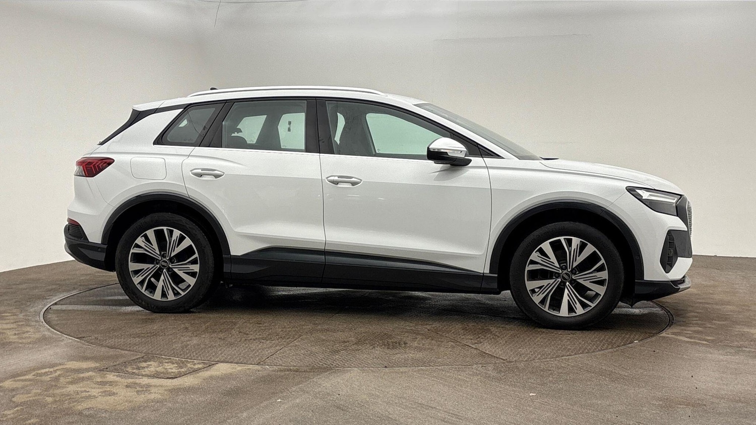 Used Audi Q4 e-tron 2022 for sale - 78163413: Photo 4