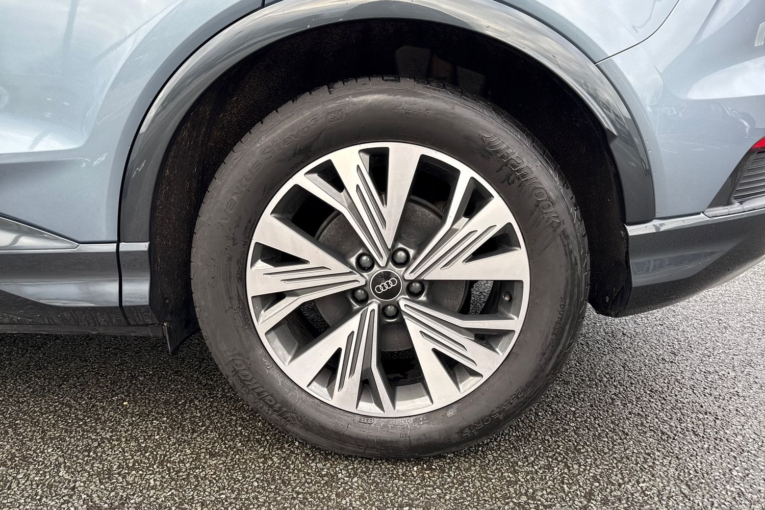 Used Audi Q4 e-tron 2025 for sale - 77500964: Photo 13