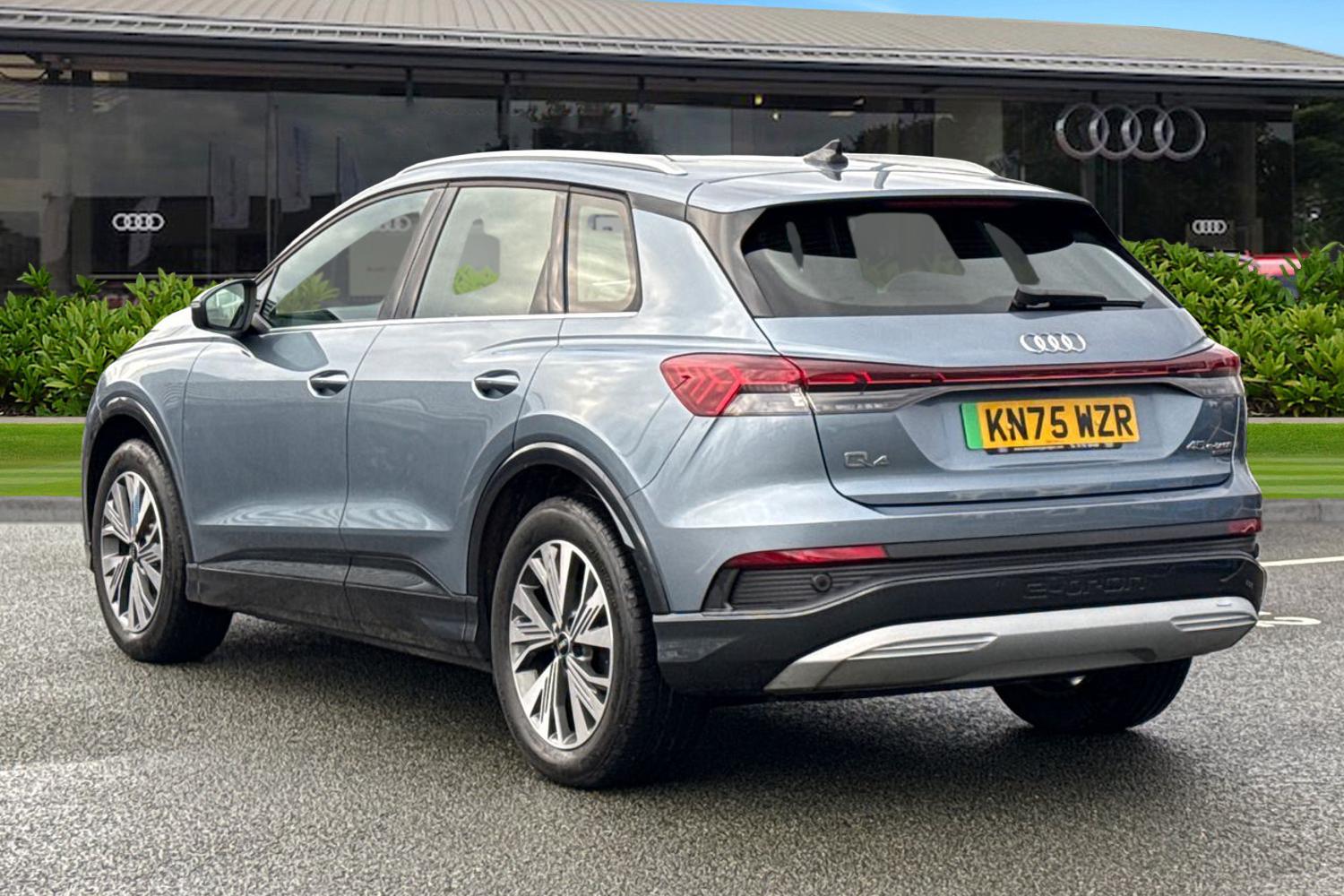 Used Audi Q4 e-tron 2025 for sale - 77500964: Photo 2