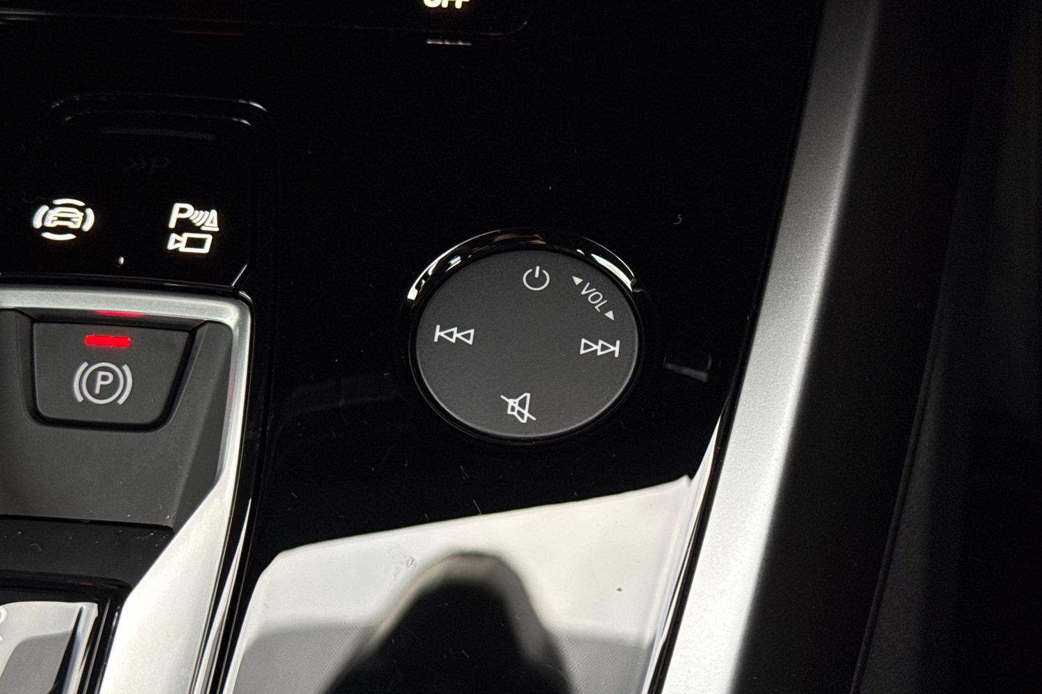 Used Audi Q4 e-tron 2025 for sale - 77500964: Photo 50