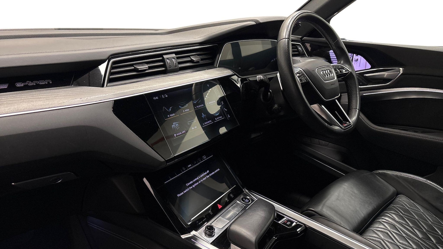 Used Audi e-tron 2022 for sale - 77106864: Photo 2