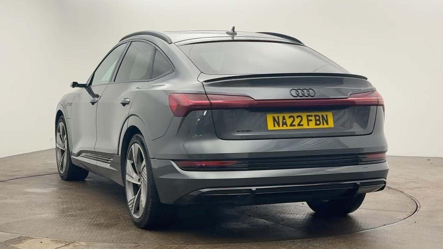 Used Audi e-tron 2022 for sale - 77106864: Photo 3