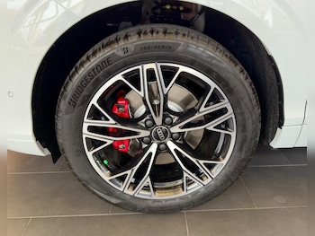 Used Audi Q3 2025 for sale - 76316627: Photo 2