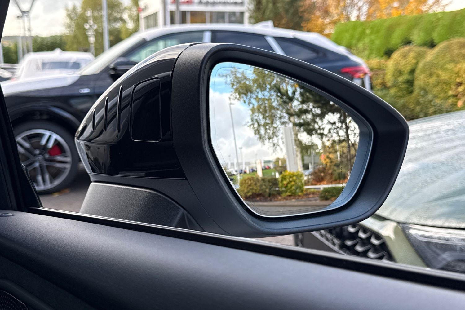 Used Audi Q3 2025 for sale - 76316627: Photo 60