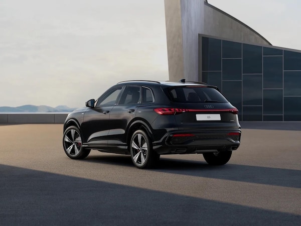Used Audi Q5 2025 for sale - 76316629: Photo 3