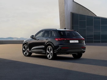 Used Audi Q5 2025 for sale - 76316629: Photo 3