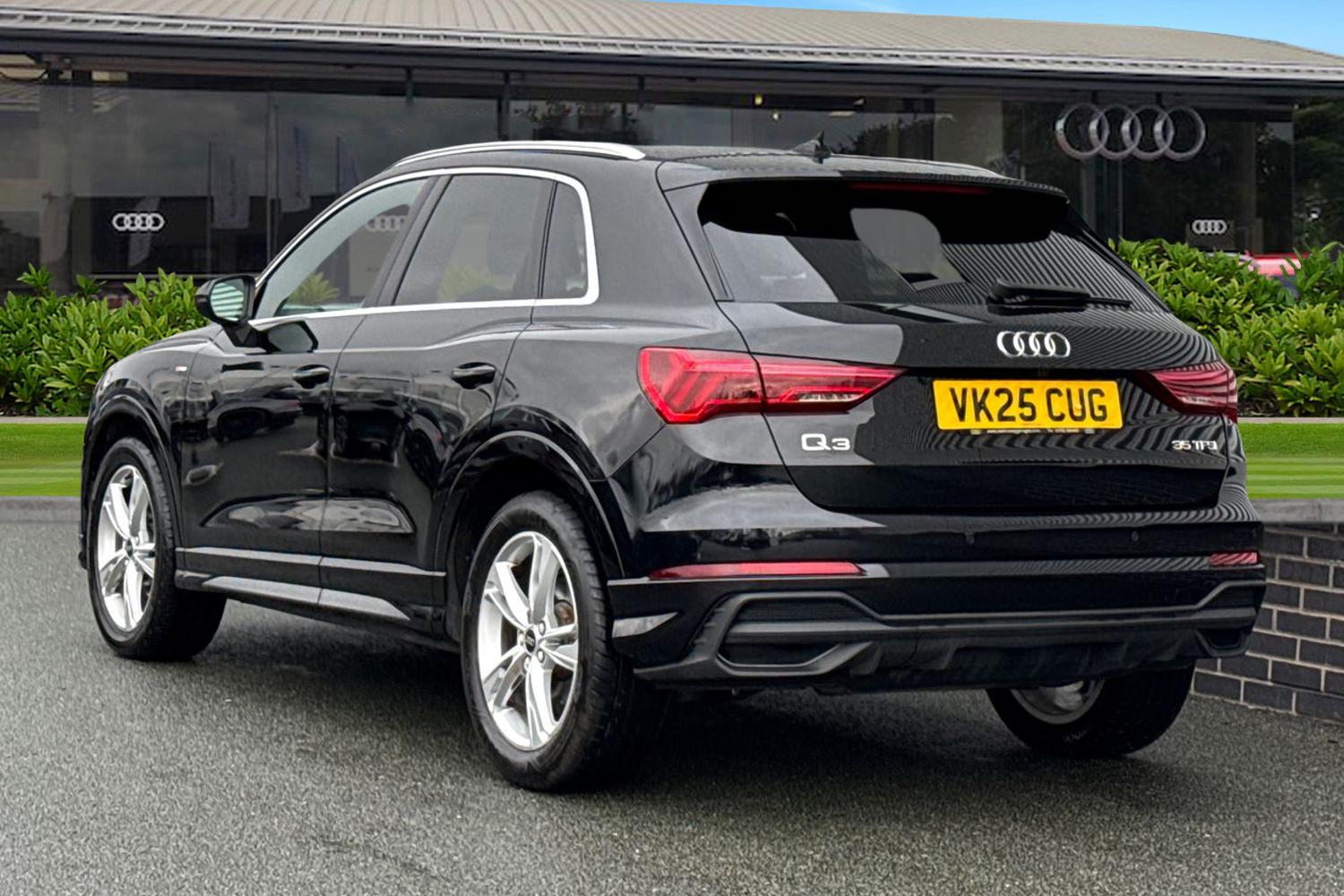 Used Audi Q3 2025 for sale - 77382568: Photo 2
