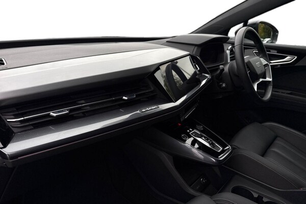 Used Audi Q4 e-tron 2024 for sale - 76224744: Photo 15