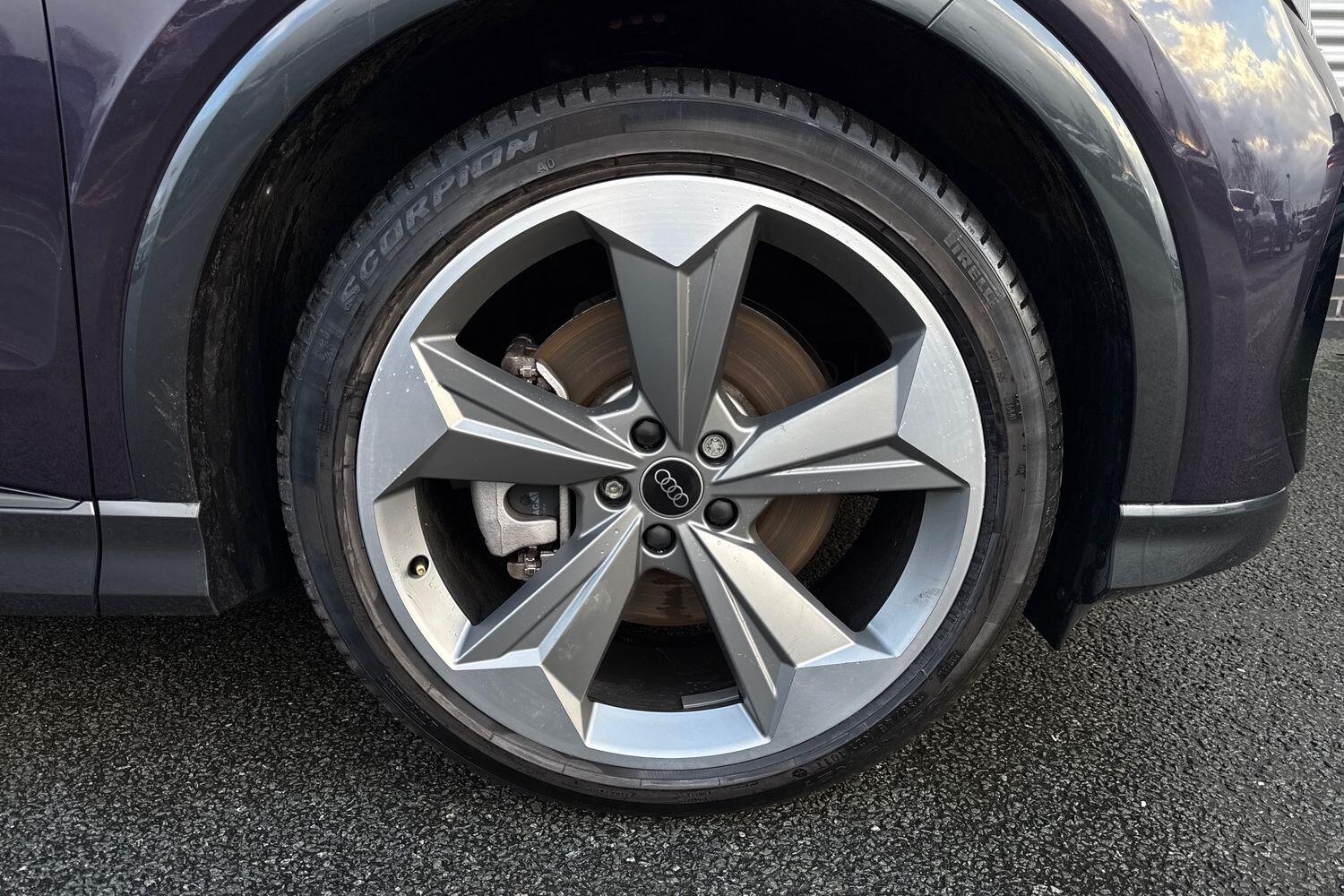 Used Audi Q4 e-tron 2025 for sale - 77236037: Photo 6