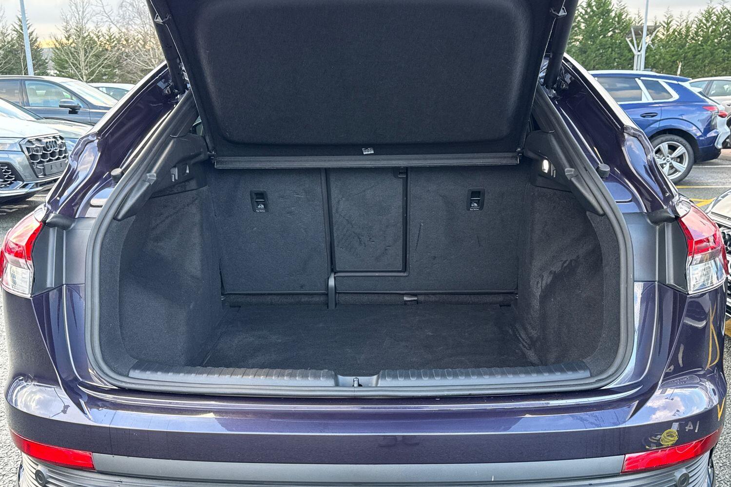 Used Audi Q4 e-tron 2025 for sale - 77236037: Photo 9