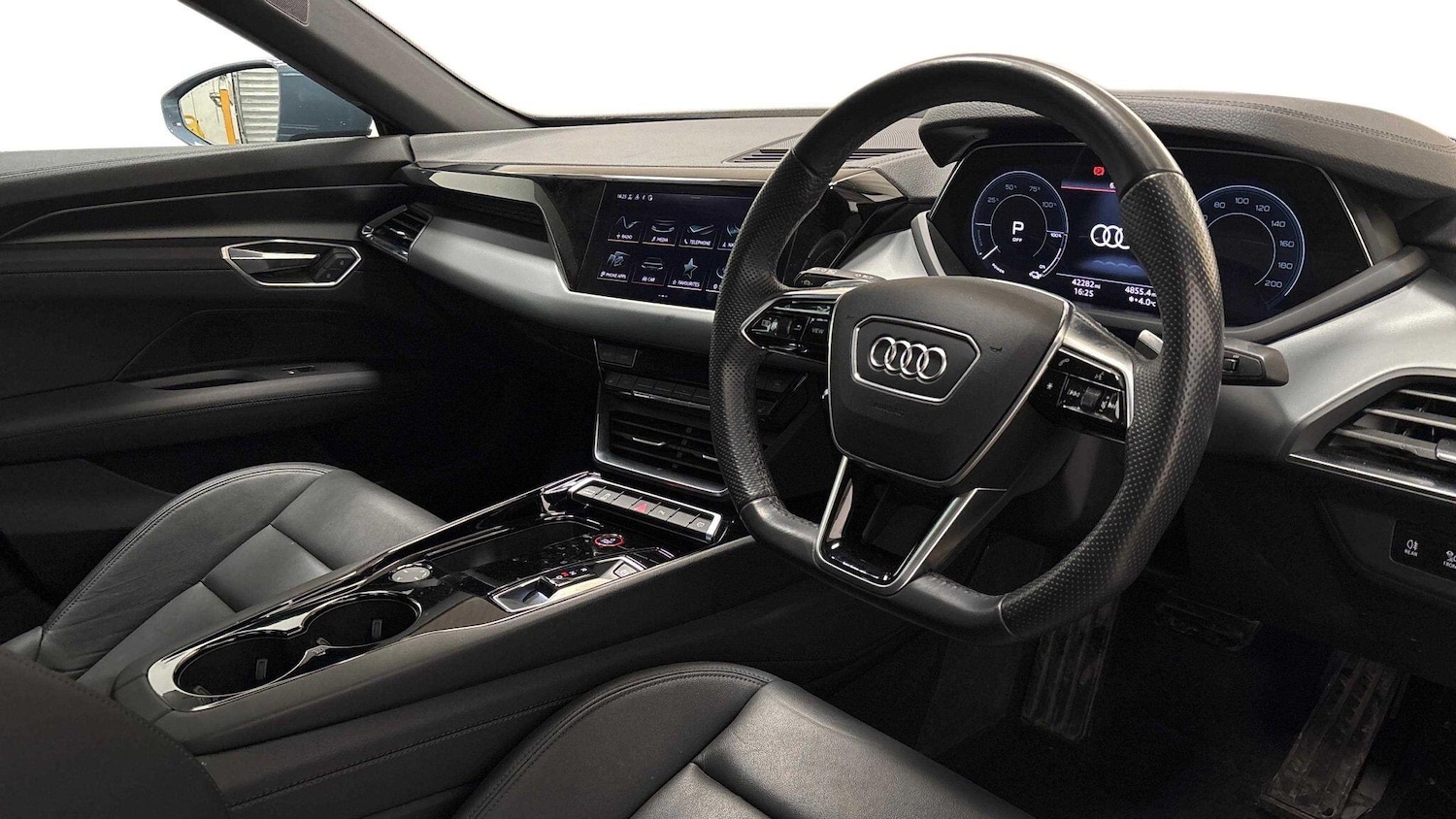 Used Audi e-tron GT 2022 for sale - 77546530: Photo 7