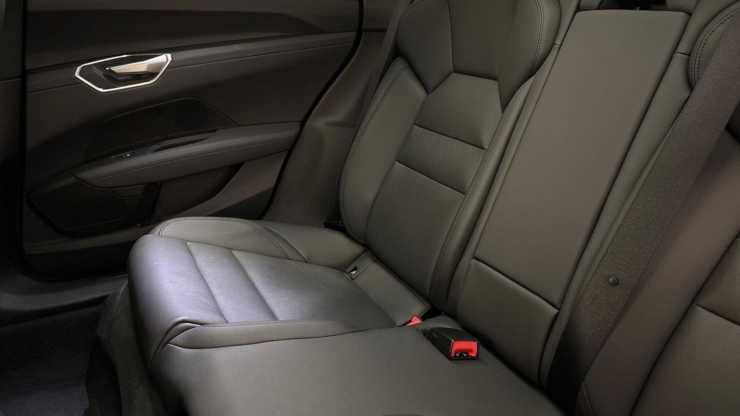 Used Audi e-tron GT 2022 for sale - 77546530: Photo 8