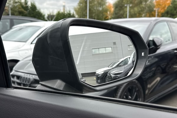Used Audi Q3 2023 for sale - 76298718: Photo 61