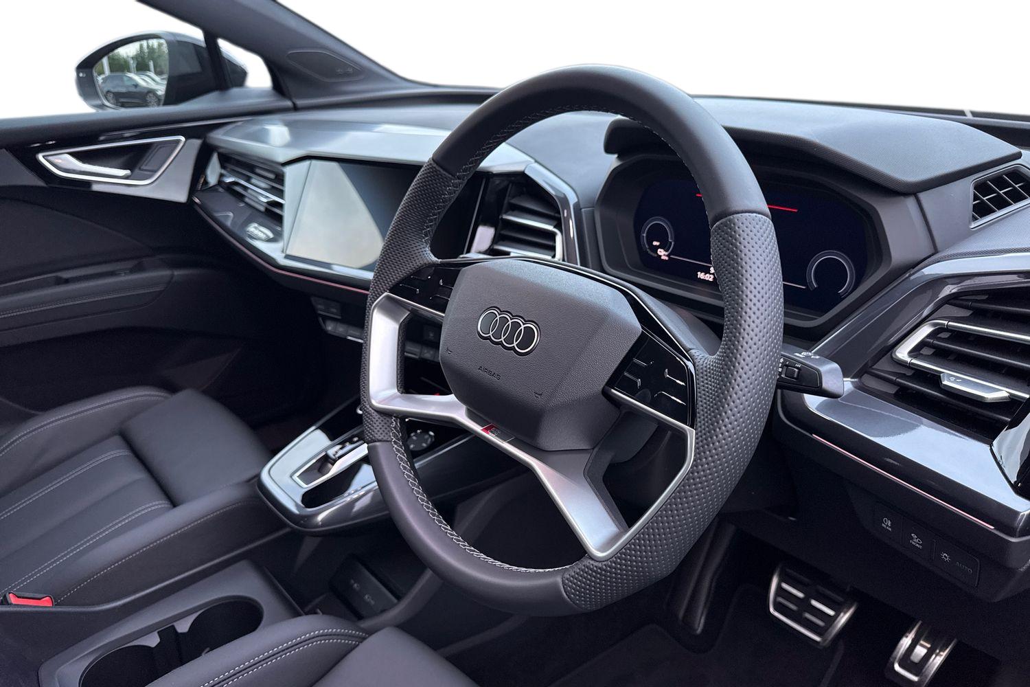 Used Audi Q4 e-tron 2025 for sale - 76453503: Photo 13