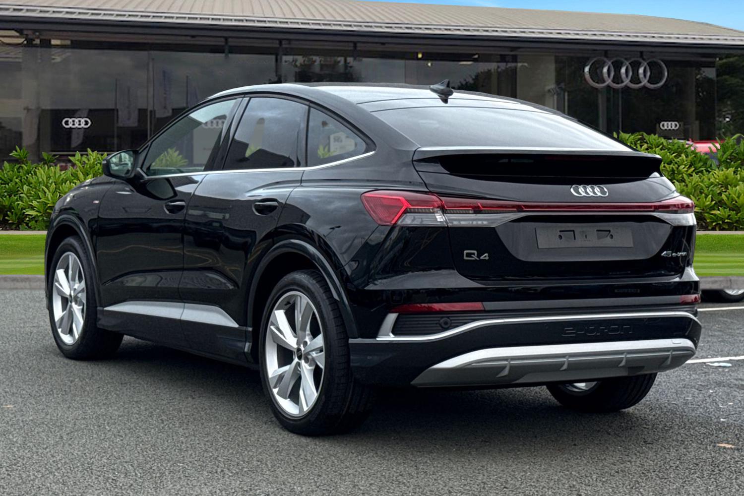 Used Audi Q4 e-tron 2025 for sale - 76453503: Photo 2