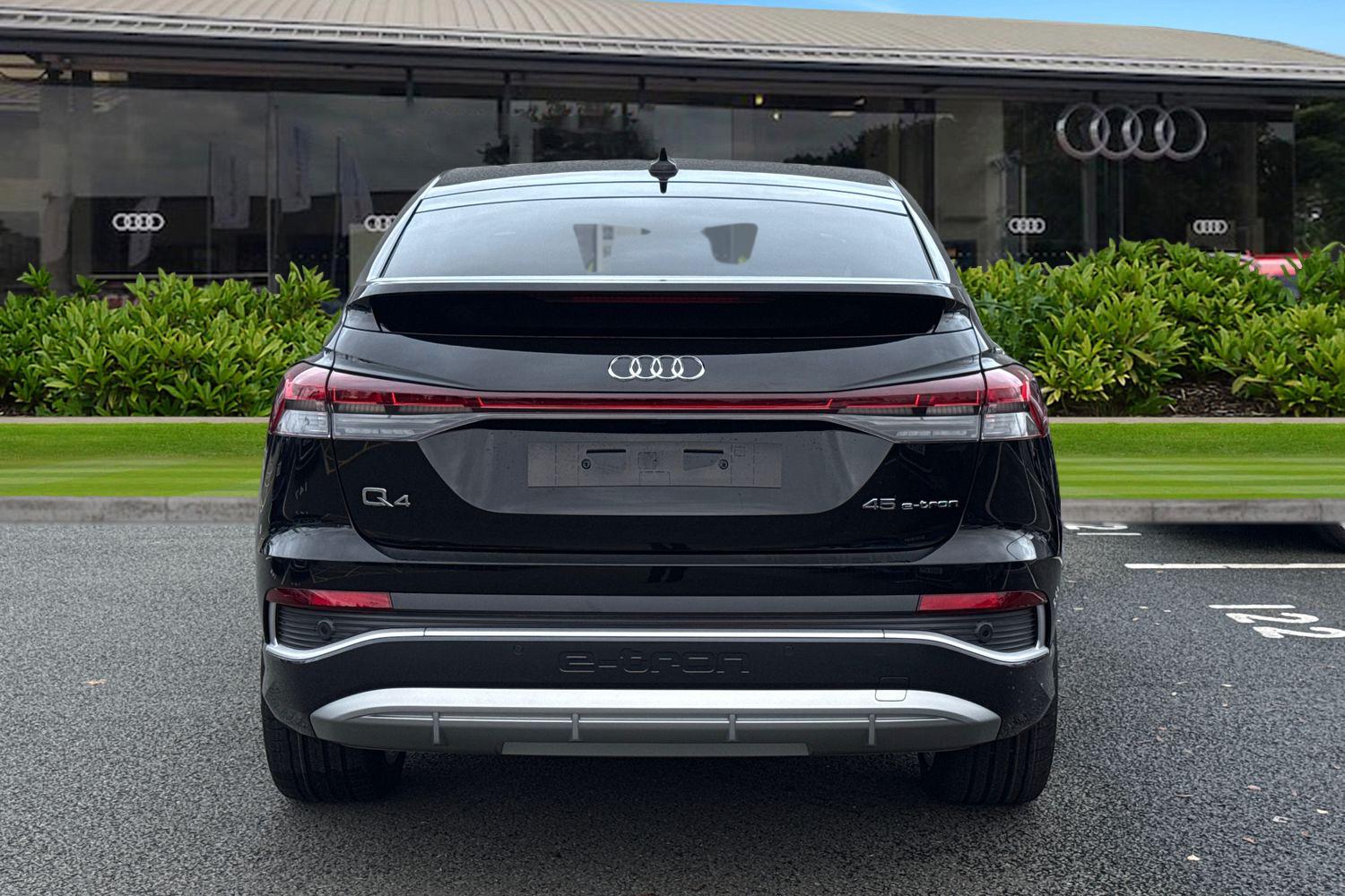 Used Audi Q4 e-tron 2025 for sale - 76453503: Photo 4