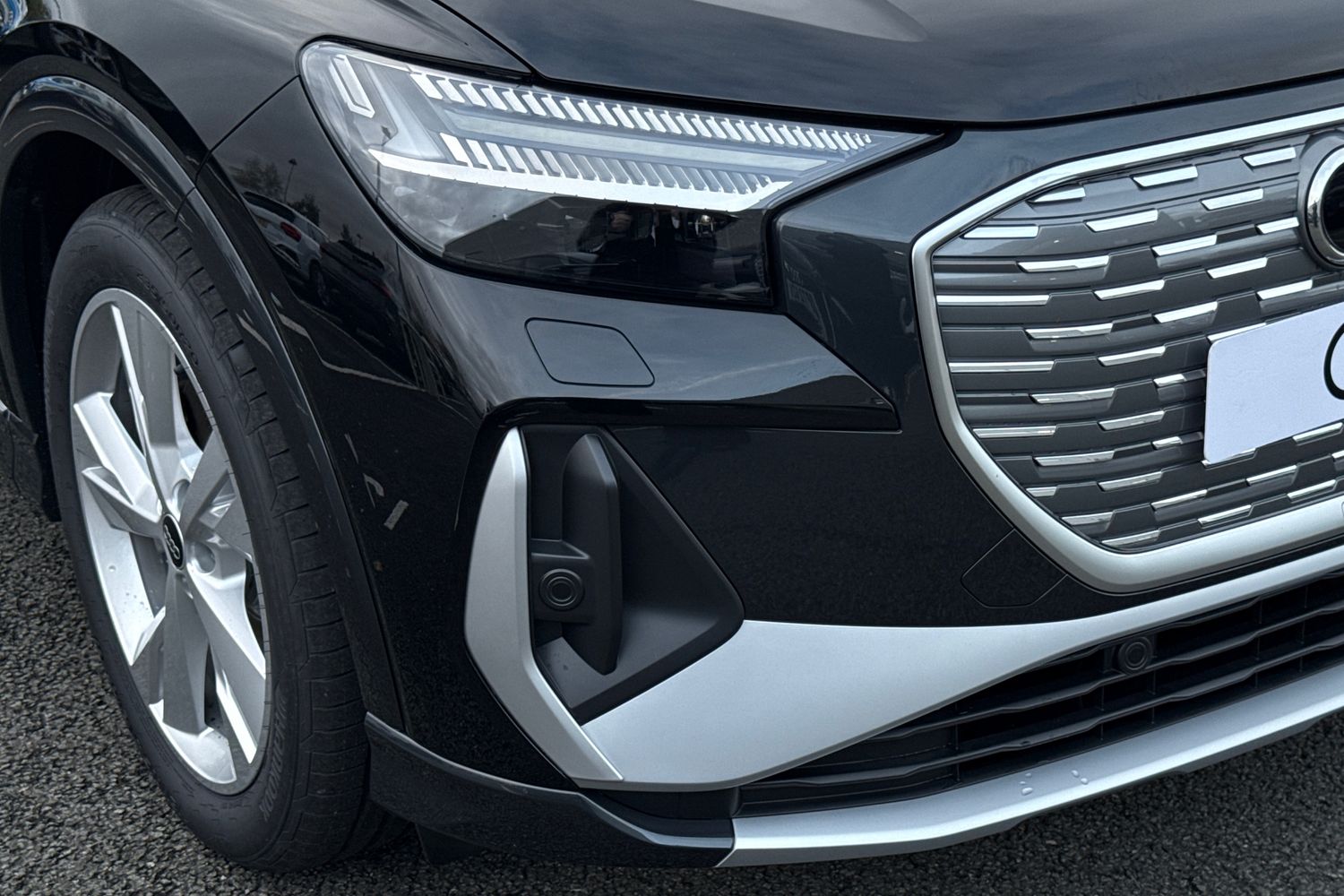 Used Audi Q4 e-tron 2025 for sale - 76453503: Photo 8