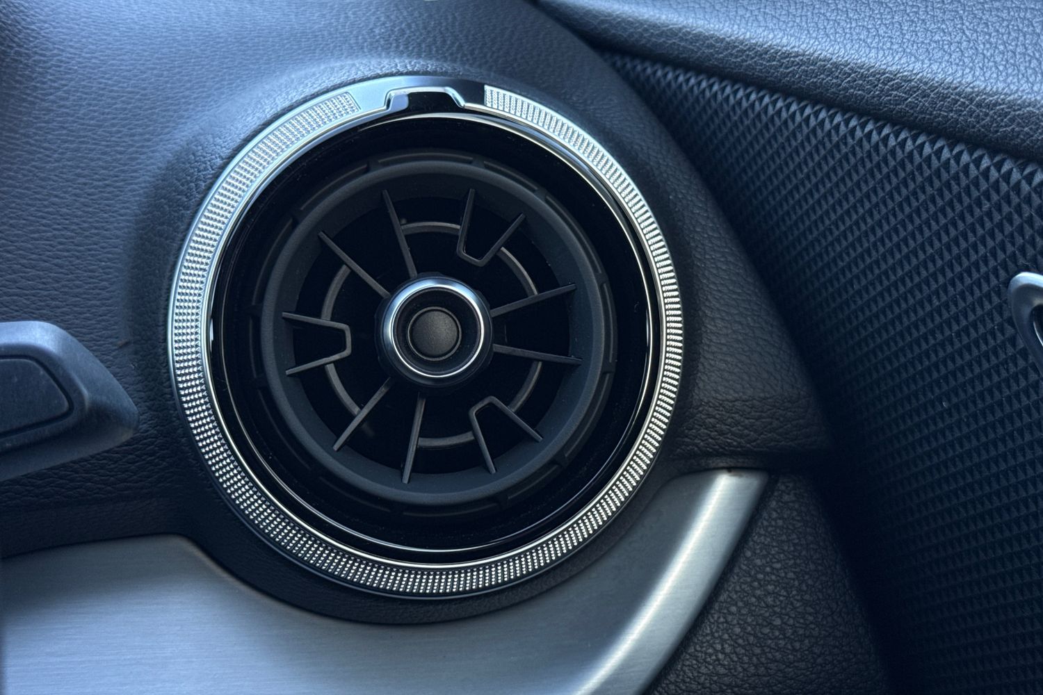 Used Audi Q2 2022 for sale - 76836385: Photo 60