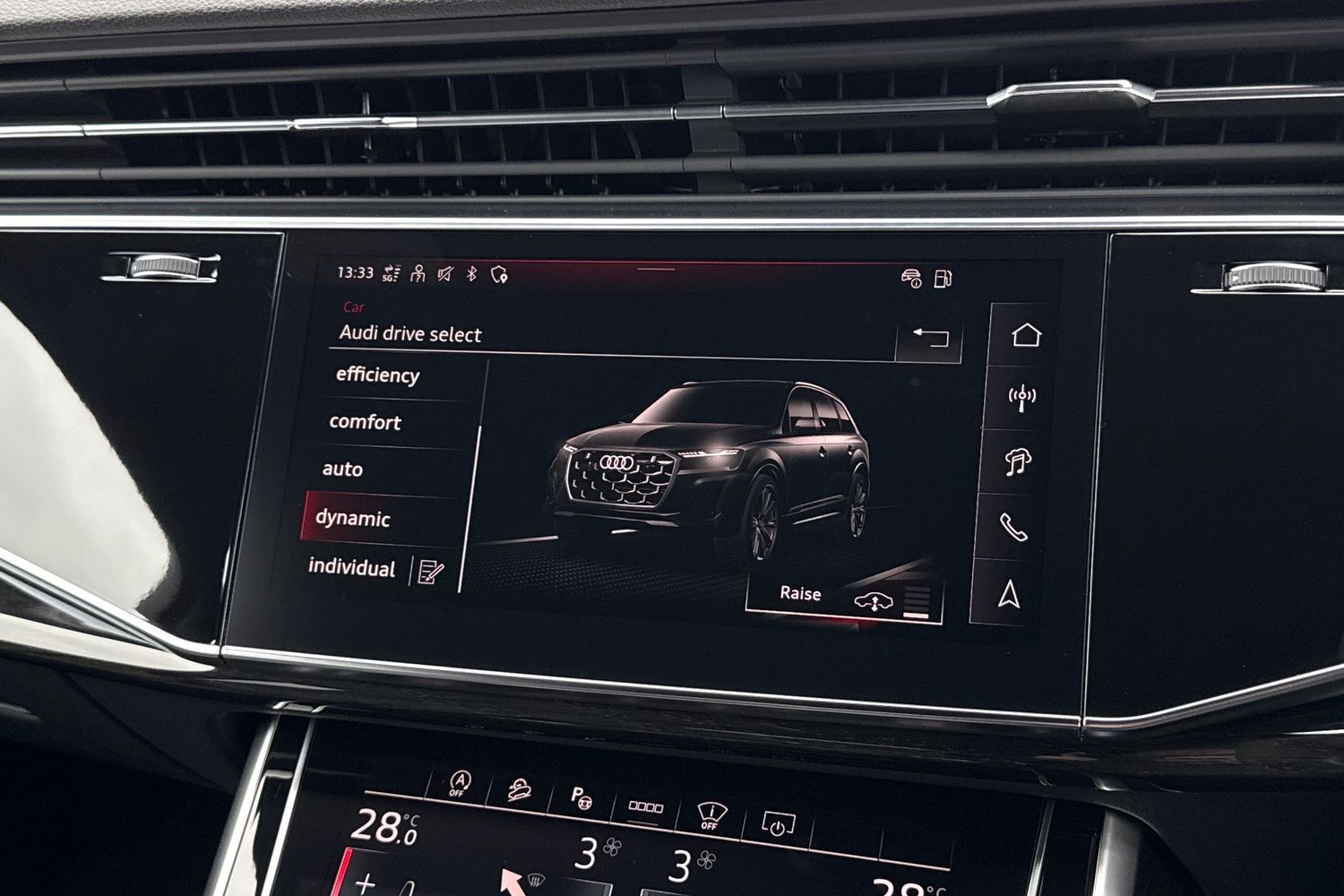 Used Audi SQ7 2025 for sale - 76453506: Photo 31