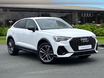 Used Audi Q3 2023 for sale - 78242388: Photo