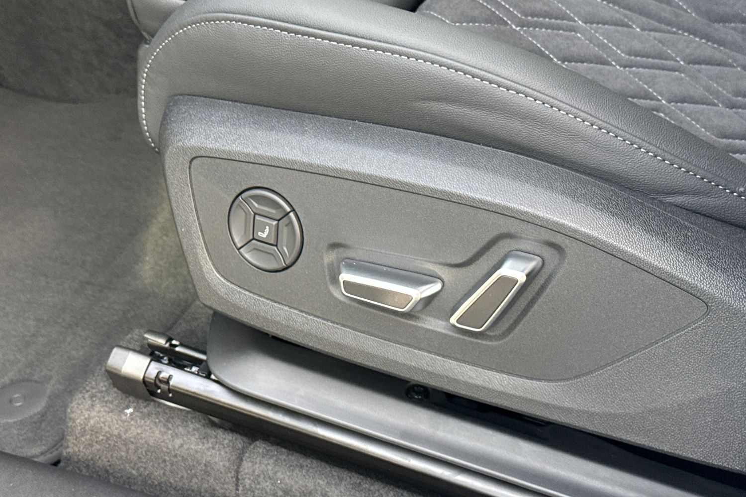 Used Audi Q6 e-tron 2026 for sale - 77472872: Photo 43