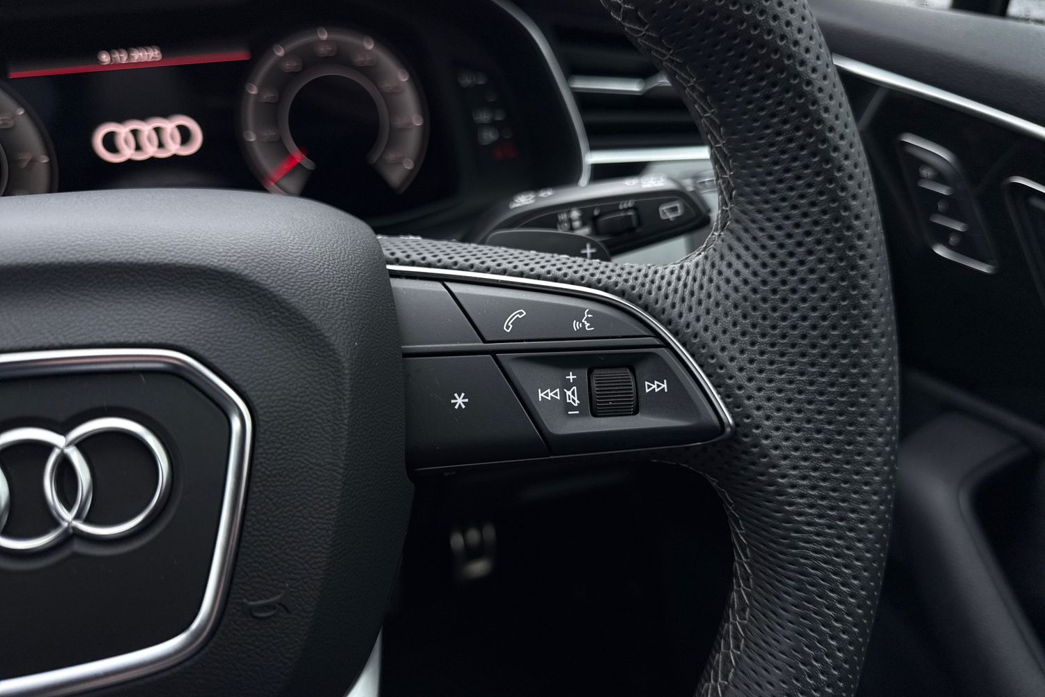 Used Audi Q7 2024 for sale - 76896205: Photo 54