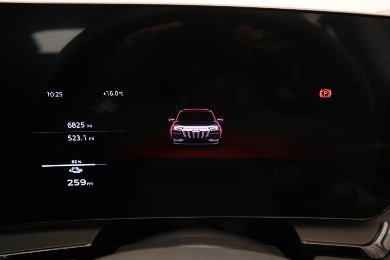 Used Audi Q6 e-tron 2024 for sale - 76047364: Photo 8