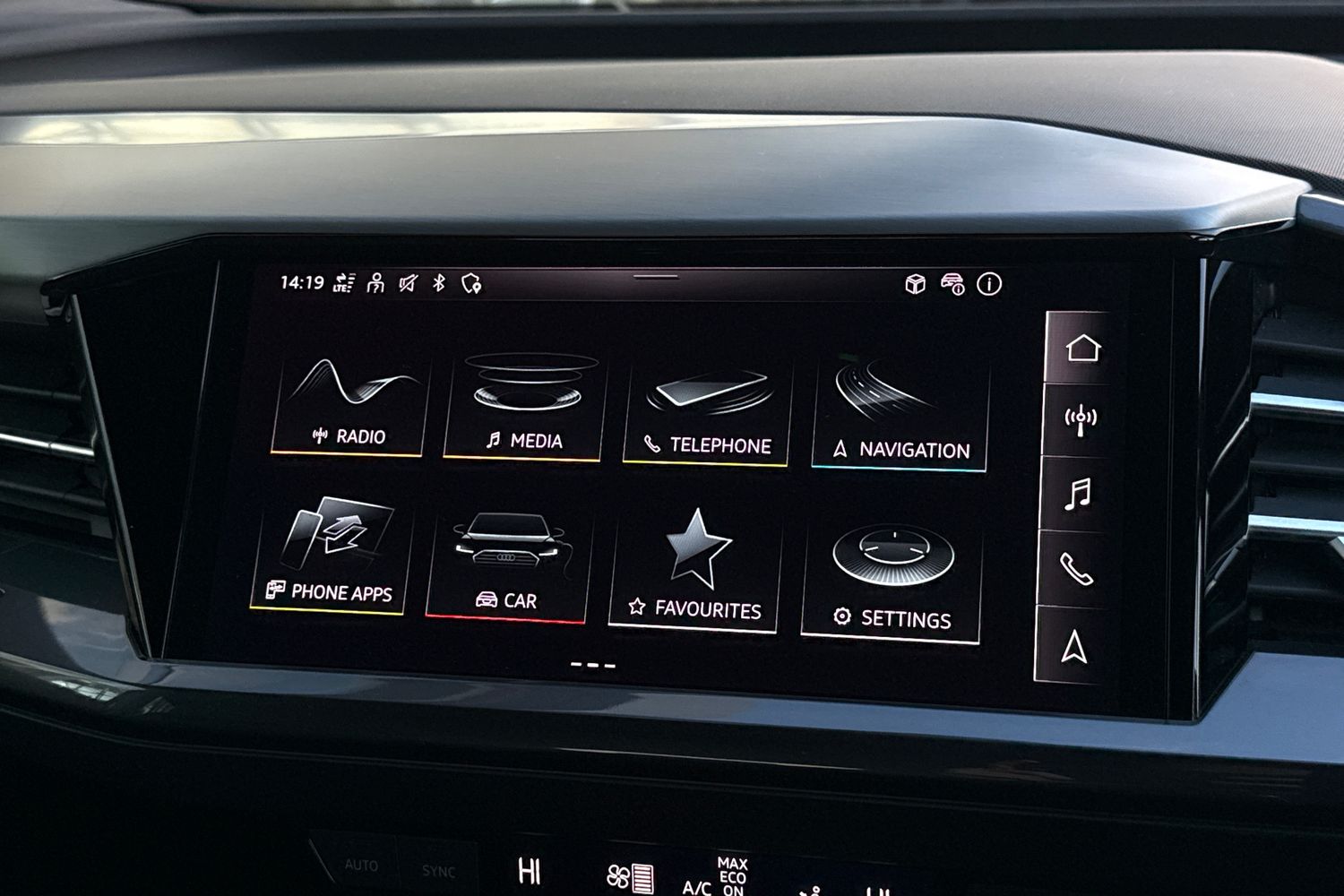 Used Audi Q4 e-tron 2022 for sale - 76590420: Photo 29