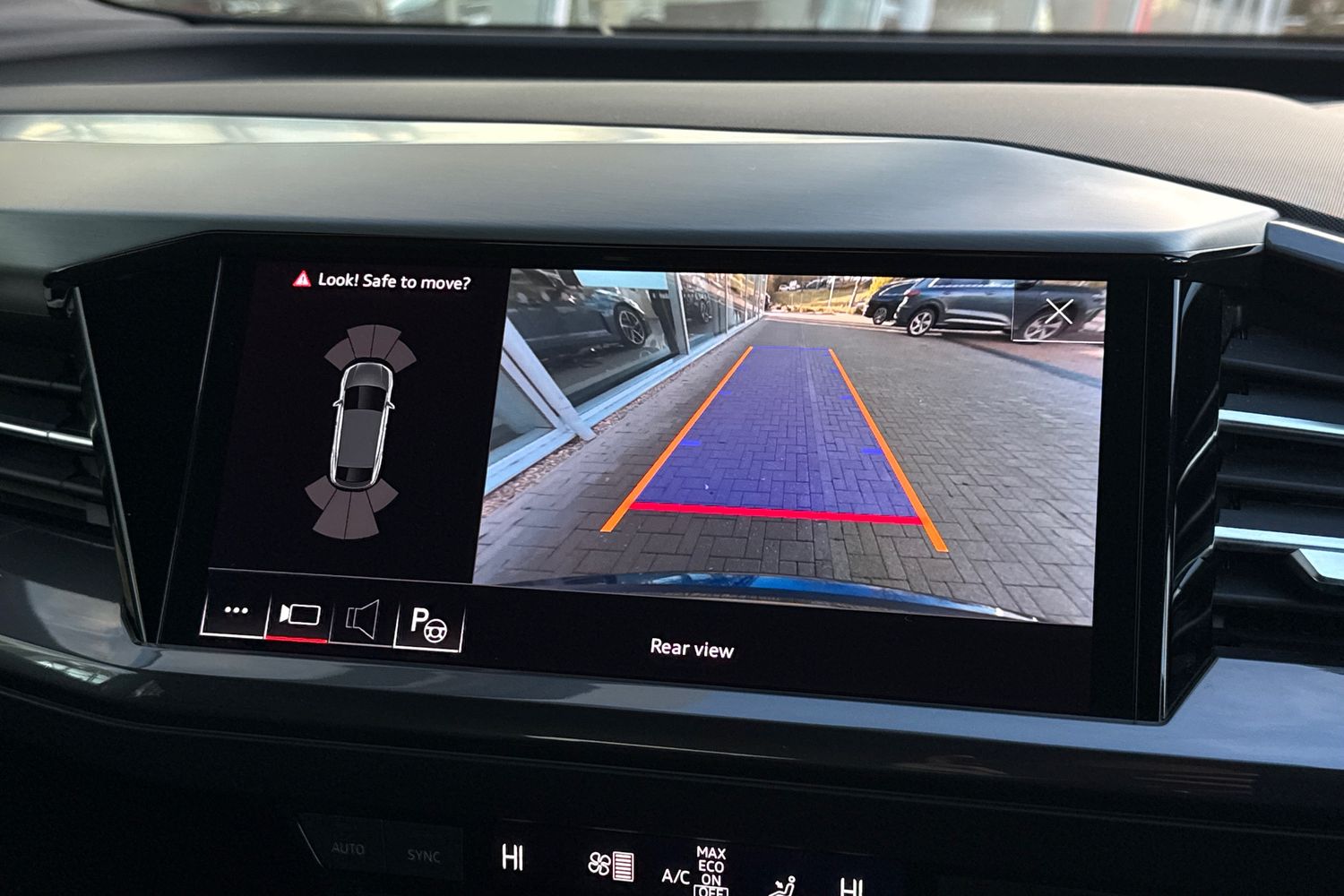 Used Audi Q4 e-tron 2022 for sale - 76590420: Photo 35