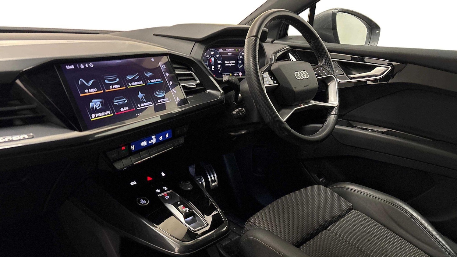 Used Audi Q4 e-tron 2022 for sale - 77520337: Photo 2