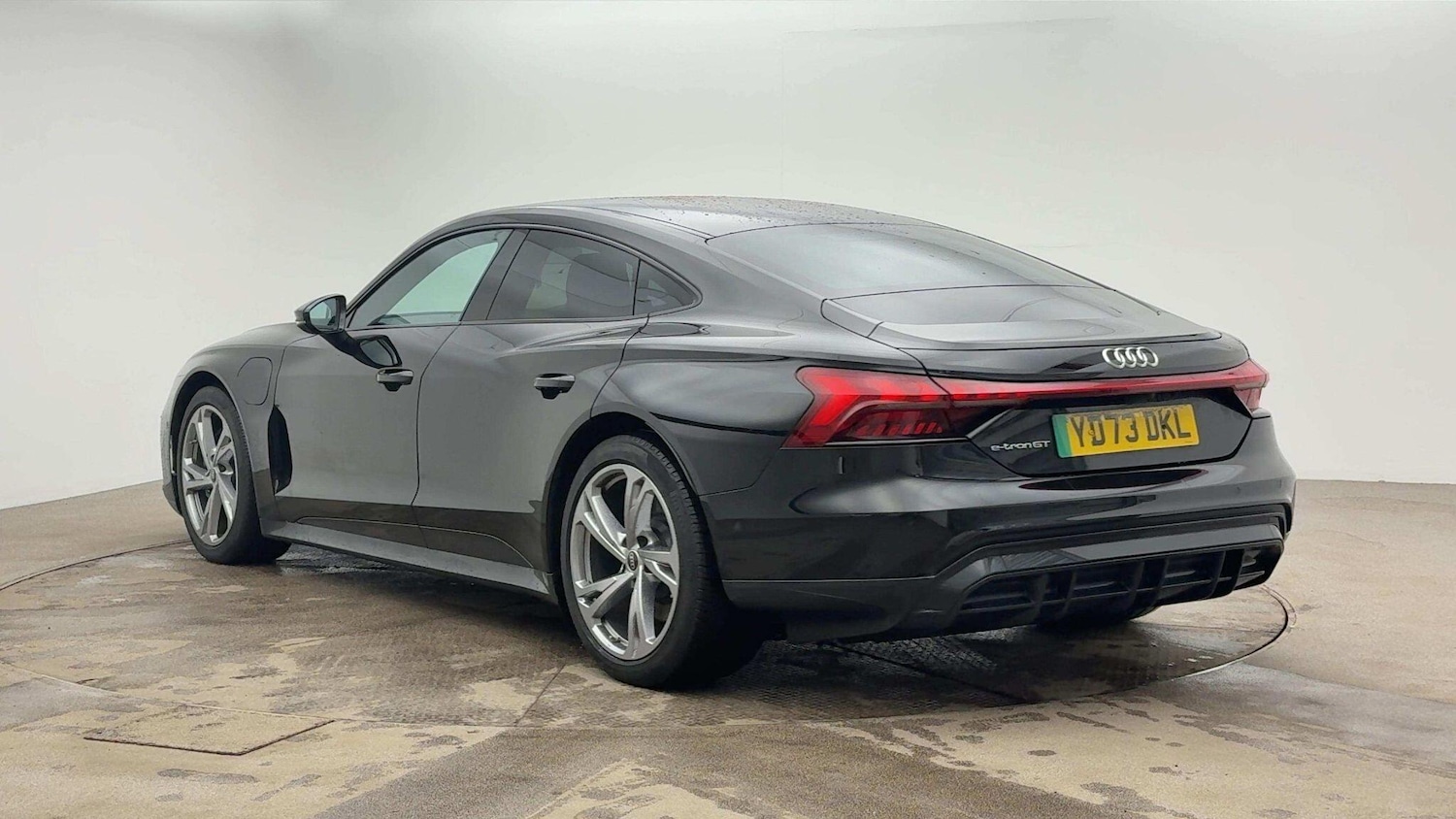 Used Audi e-tron GT 2023 for sale - 76128451: Photo 3