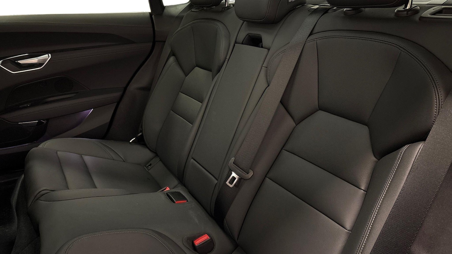 Used Audi e-tron GT 2023 for sale - 76128451: Photo 8